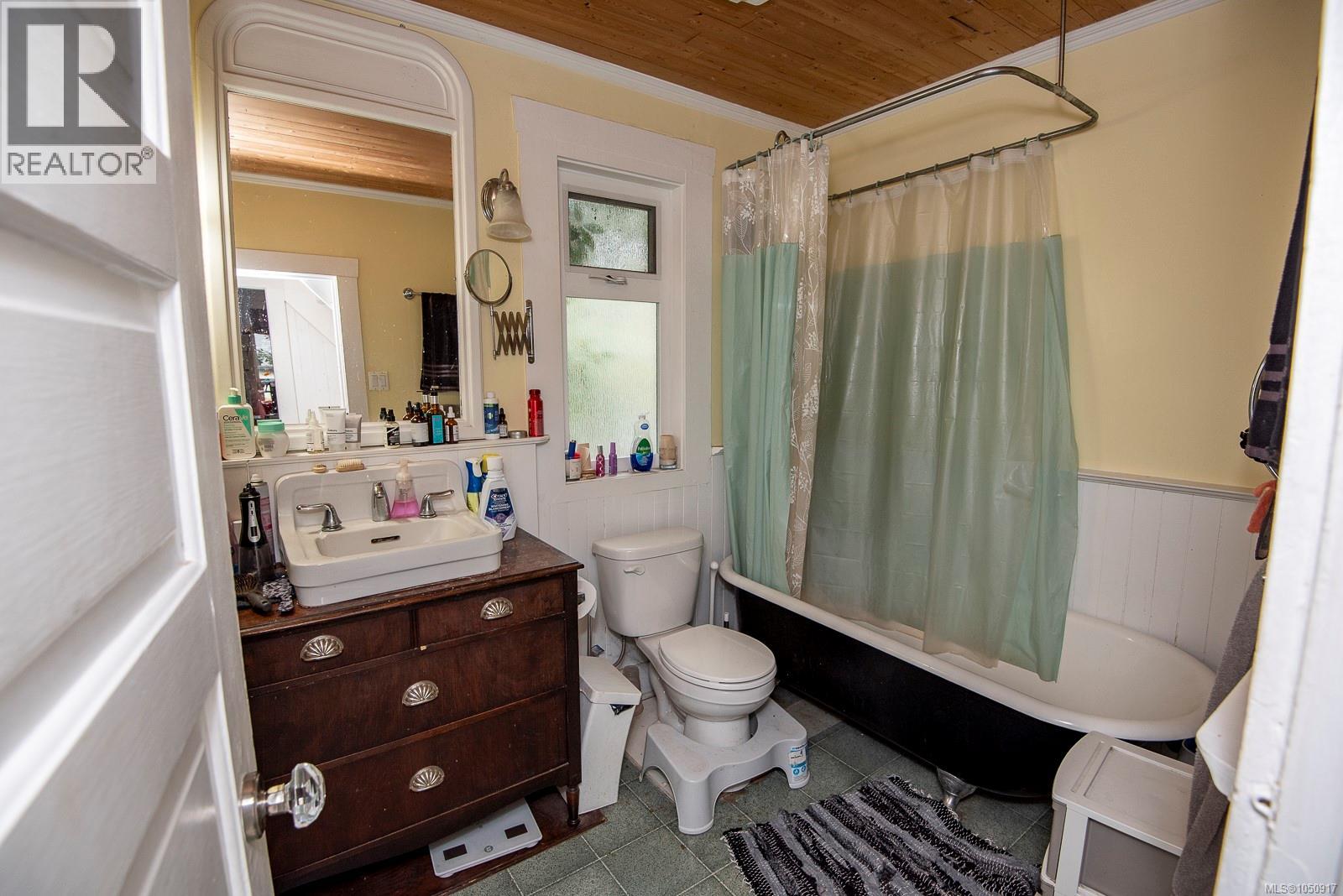 3814 Rowland Ave - 14