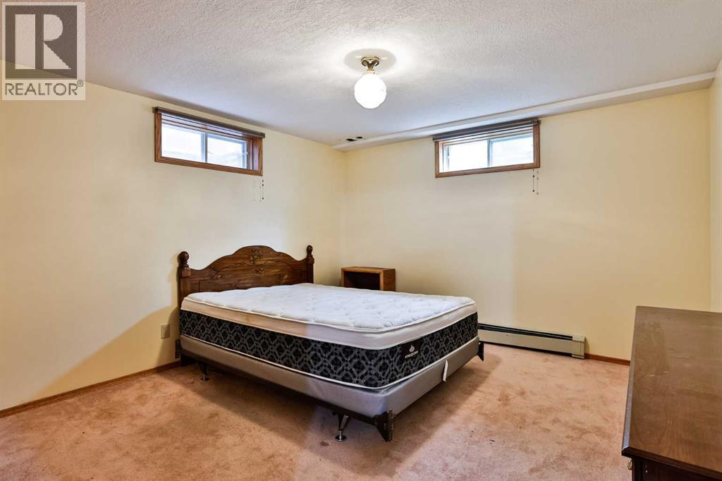 535 28 Street S - Image 23