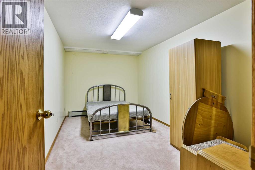 535 28 Street S - Image 27