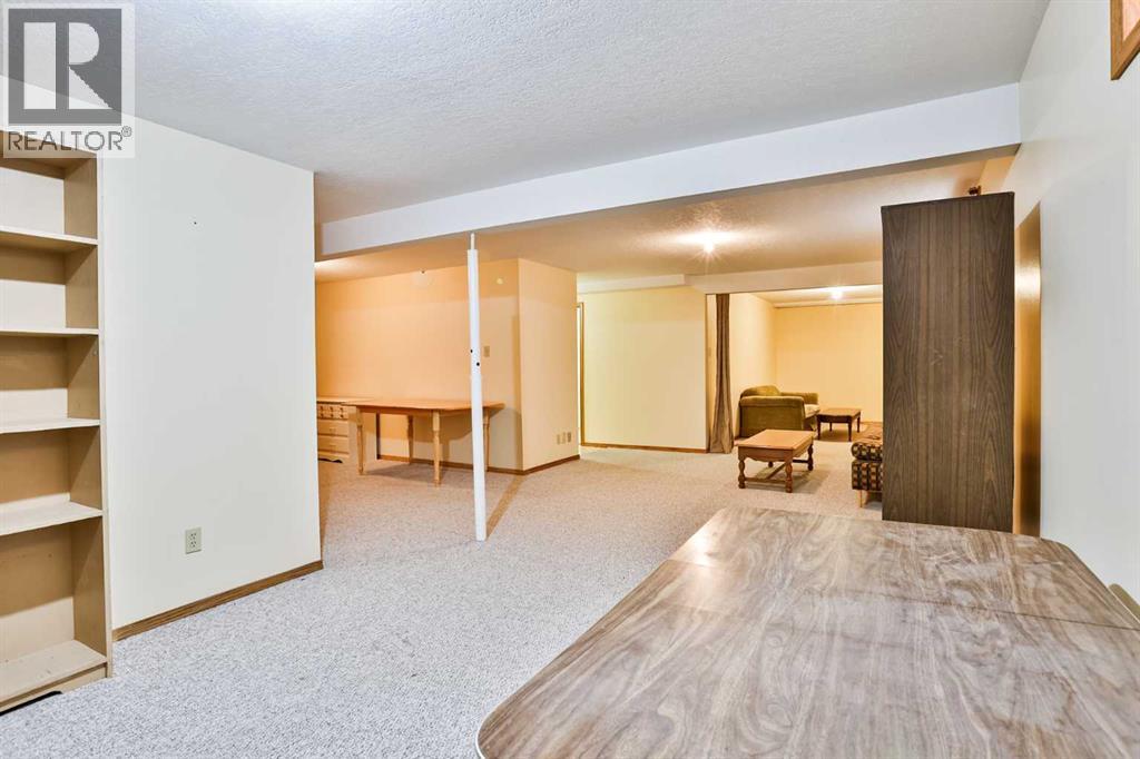 535 28 Street S - Image 31