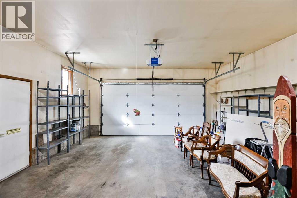 535 28 Street S - Image 39