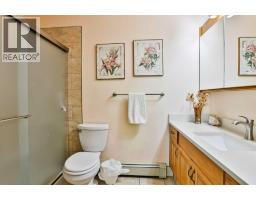 535 28 Street S - photo 20