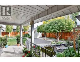 535 28 Street S - photo 38