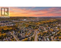 Kitchen - 8119 34 Avenue Nw, Calgary, AB T3B1P8 Photo 9