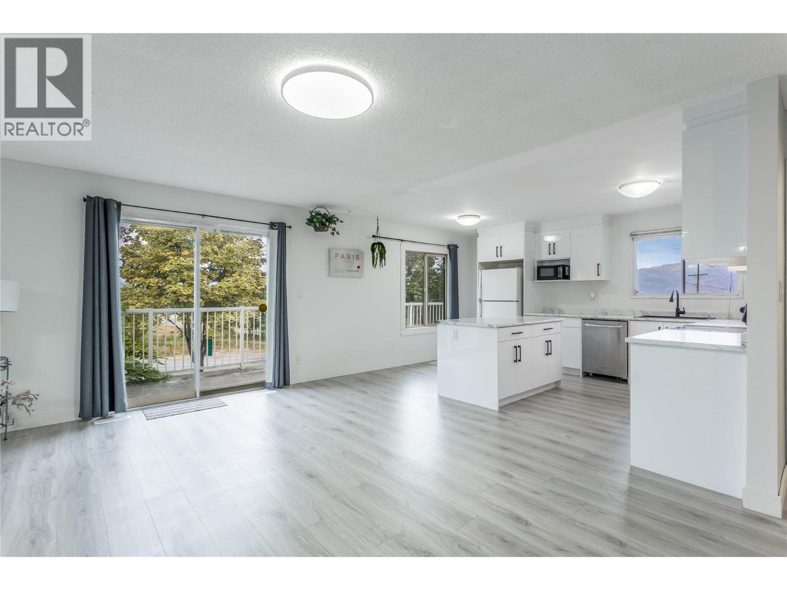 3448 Old Okanagan Highway - 9