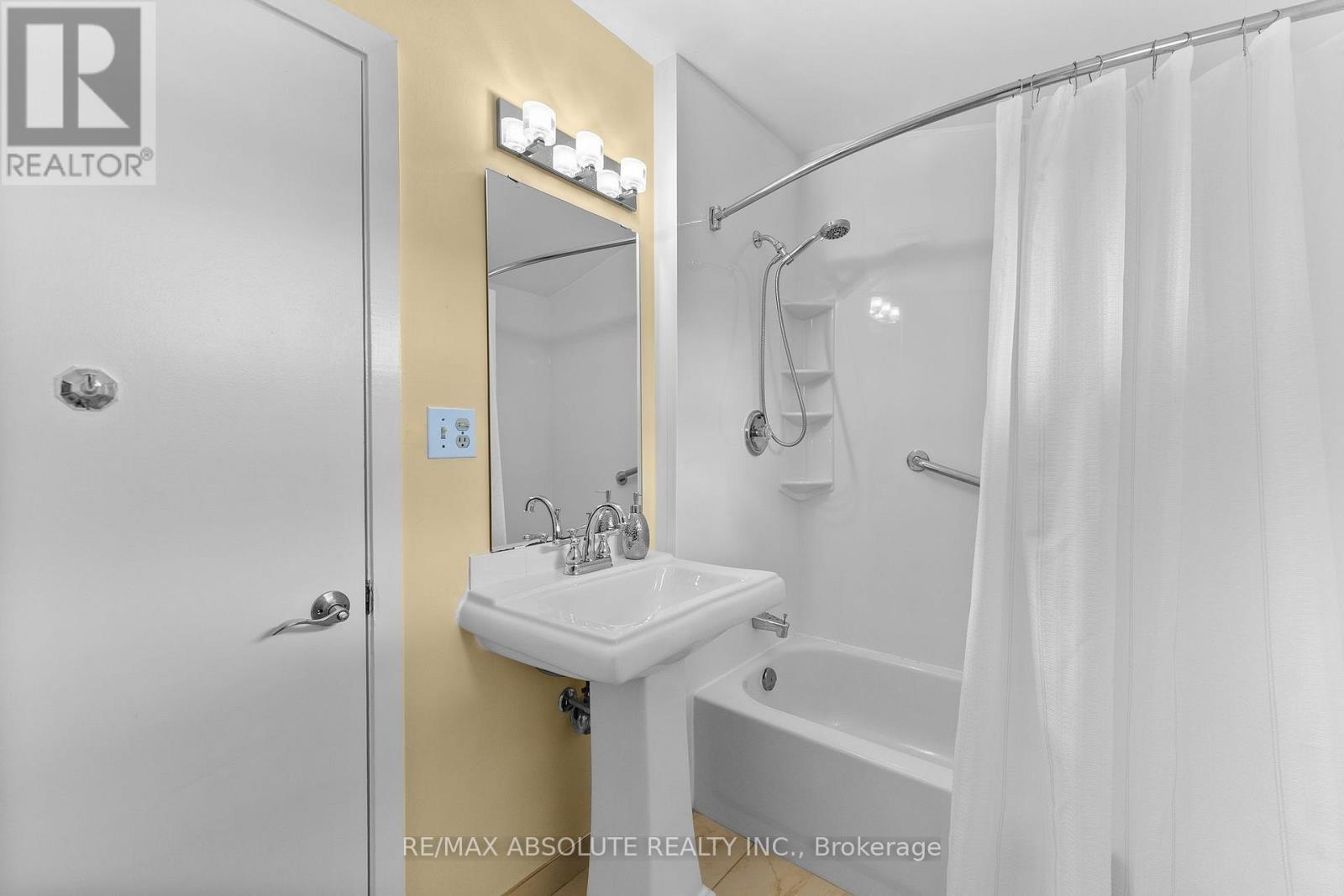 290 HARRINGTON STREET - Image 34