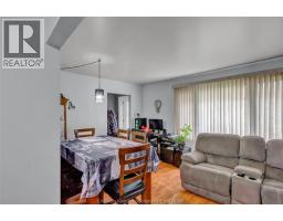 Foyer - 150 Lark Street, Chatham, ON N7L3Z7 Photo 8