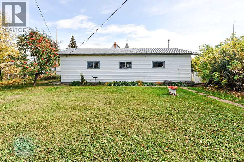 5201 50 Street - 29