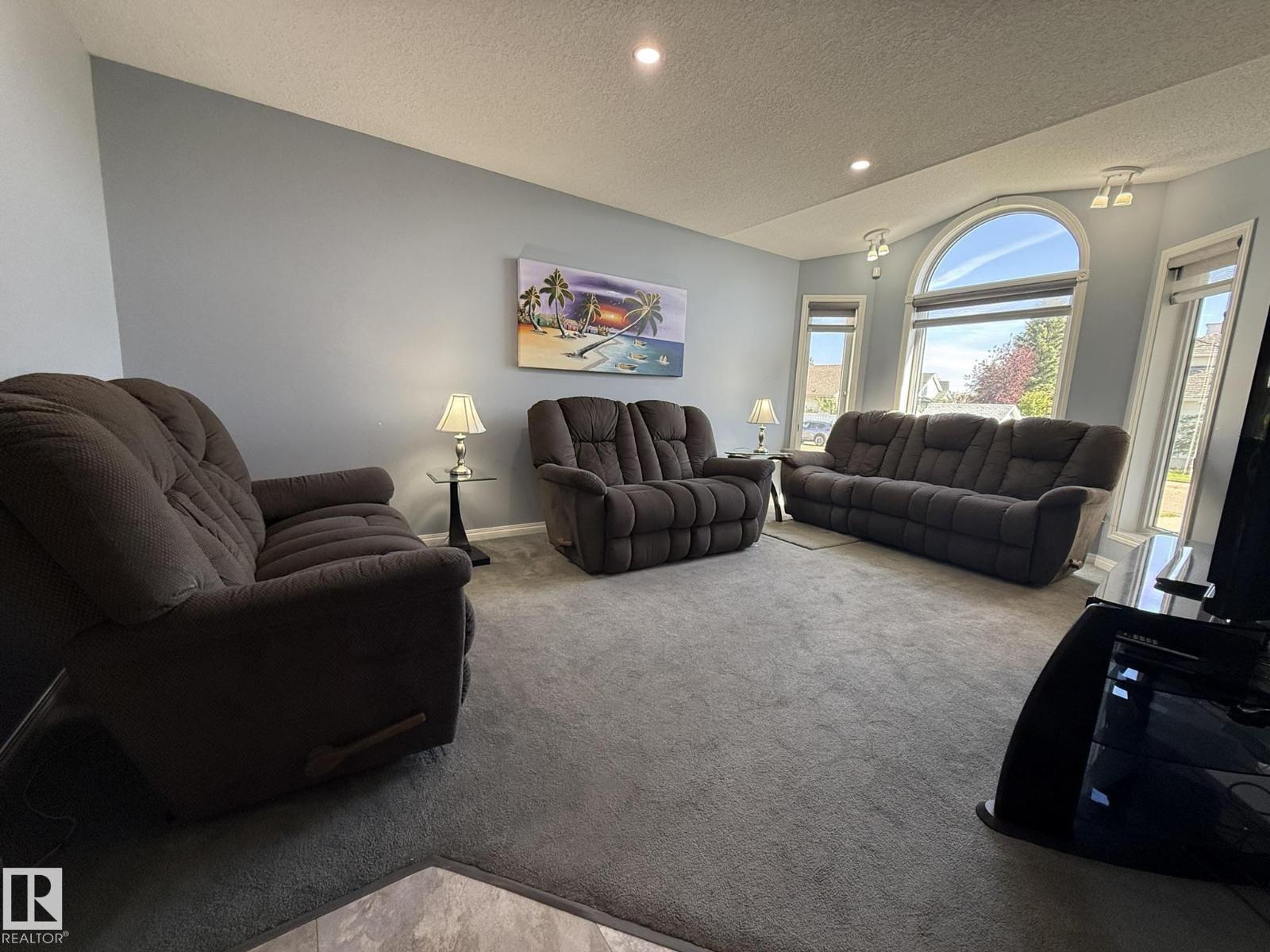 15812 133 ST NW - 3