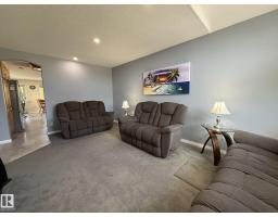 Bedroom 2 - 15812 133 St Nw, Edmonton, AB T6V1E5 Photo 6