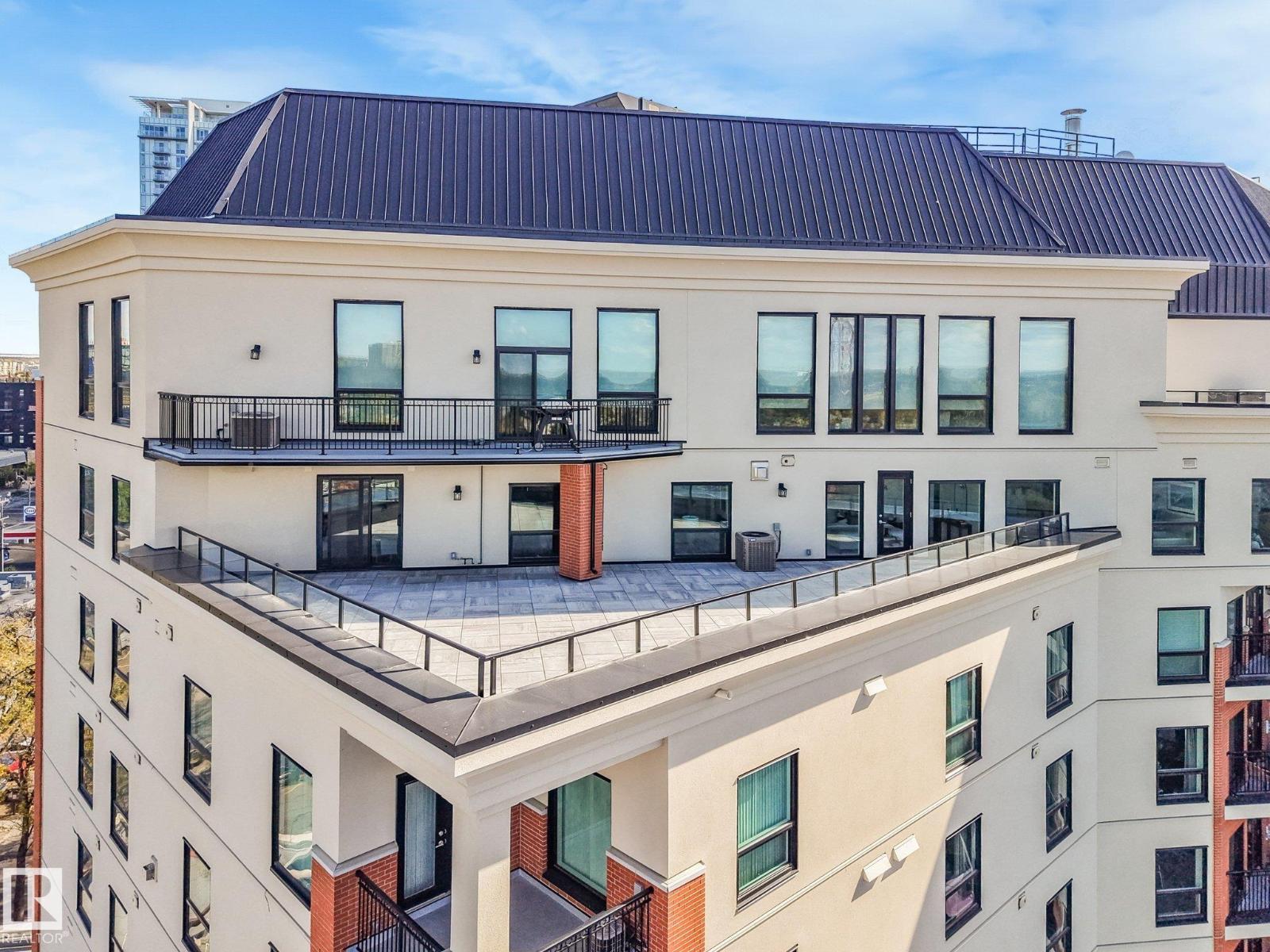 #902 10108 125 ST NW - 47