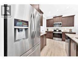 Bedroom - 901, 110 Coopers Common Sw, Airdrie, AB T4B3Y3 Photo 16