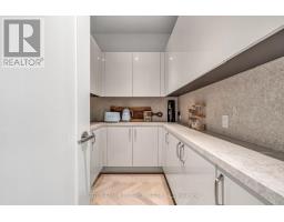 711 - 455 Wellington Street W, Toronto, ON M5V0V8 Photo 19