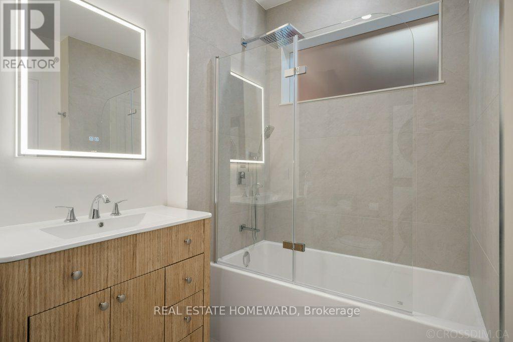 69 WALMSLEY BOULEVARD - Image 37