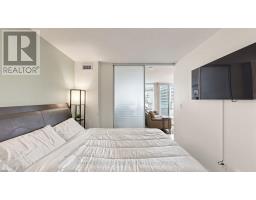 922 - 111 Elizabeth Street, Toronto, ON M5G1P7 Photo 13