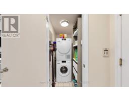 922 - 111 Elizabeth Street, Toronto, ON M5G1P7 Photo 17