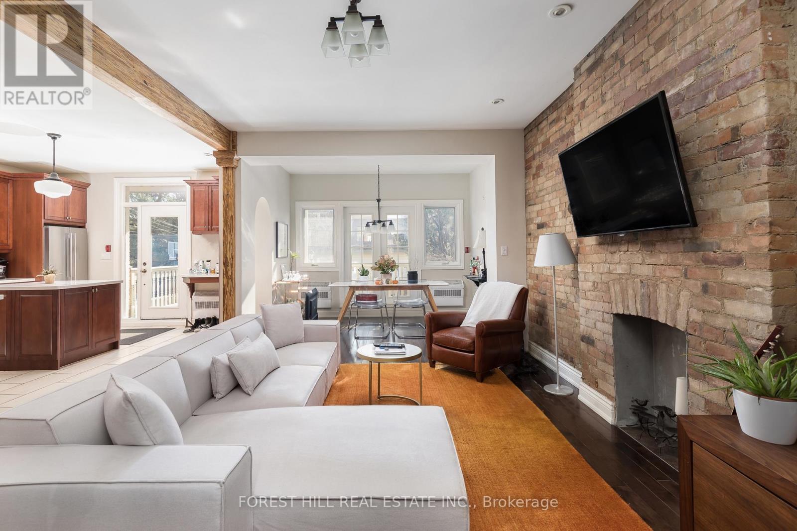 105 BALMORAL AVENUE, Toronto (Yonge-St. Clair)