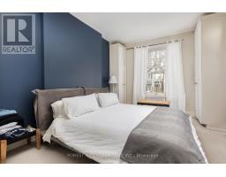Kitchen - 105 Balmoral Avenue, Toronto, ON M4V1J5 Photo 8