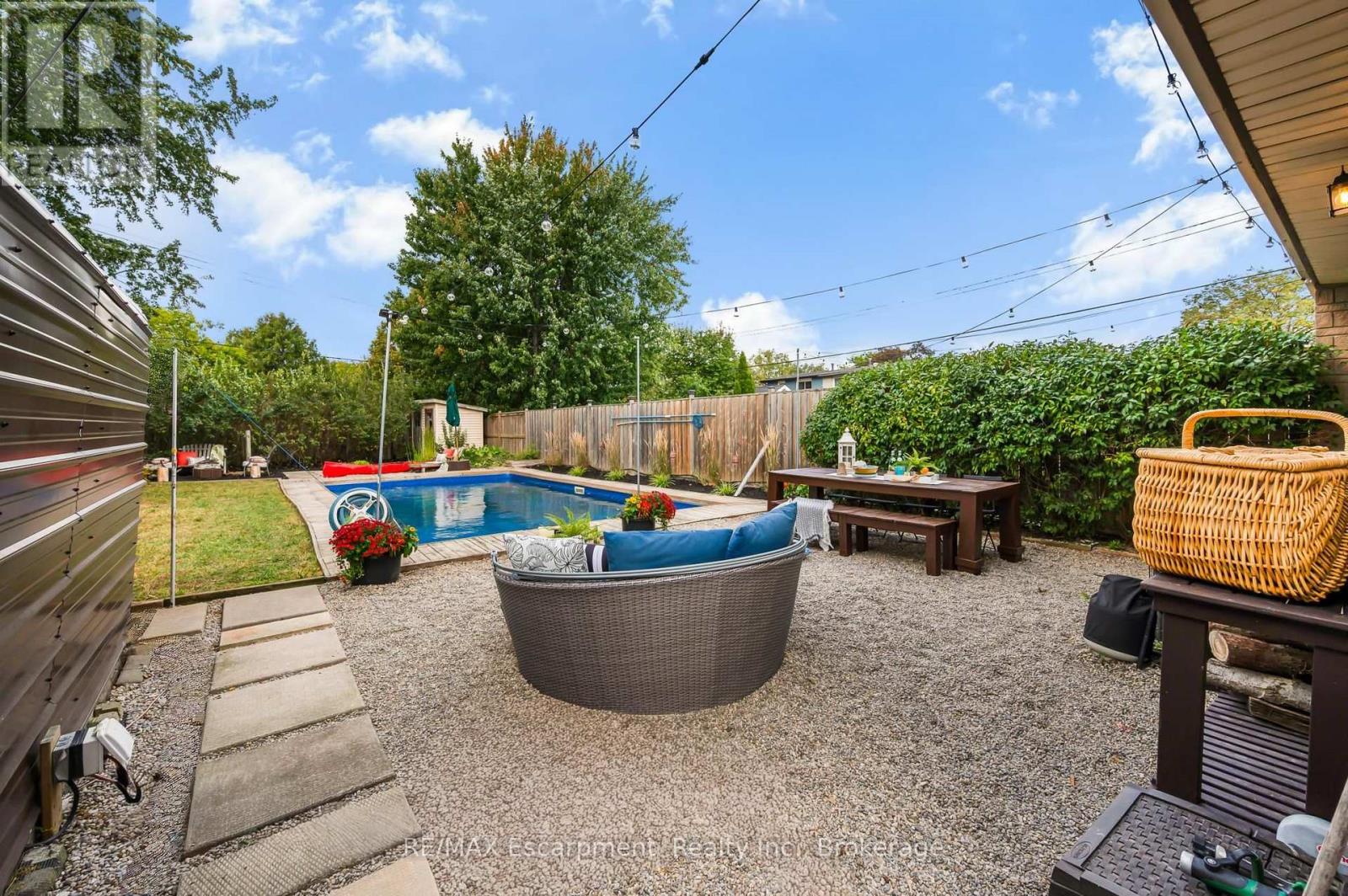 10 GOLDFINCH ROAD - 29