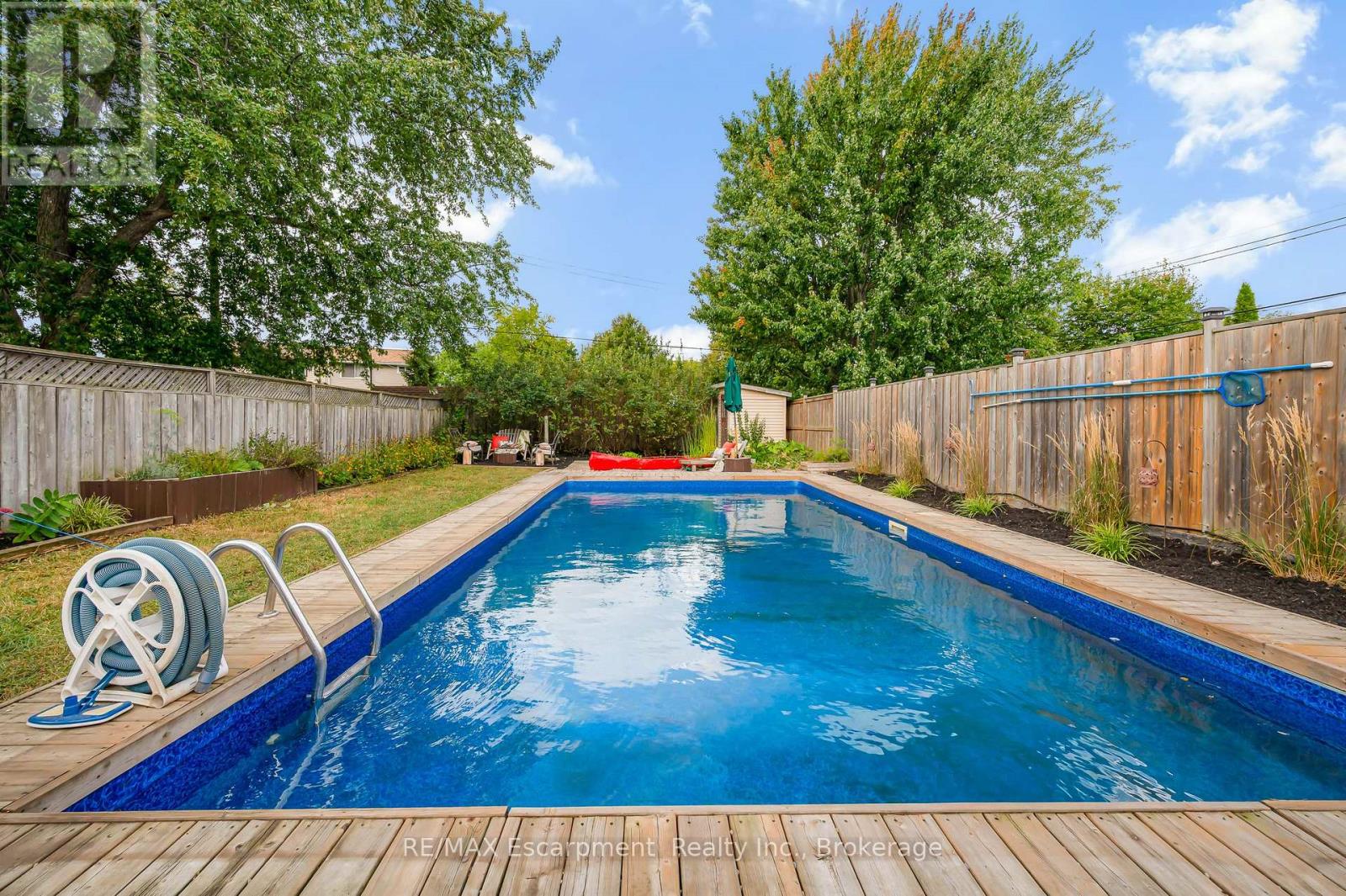 10 GOLDFINCH ROAD - 31