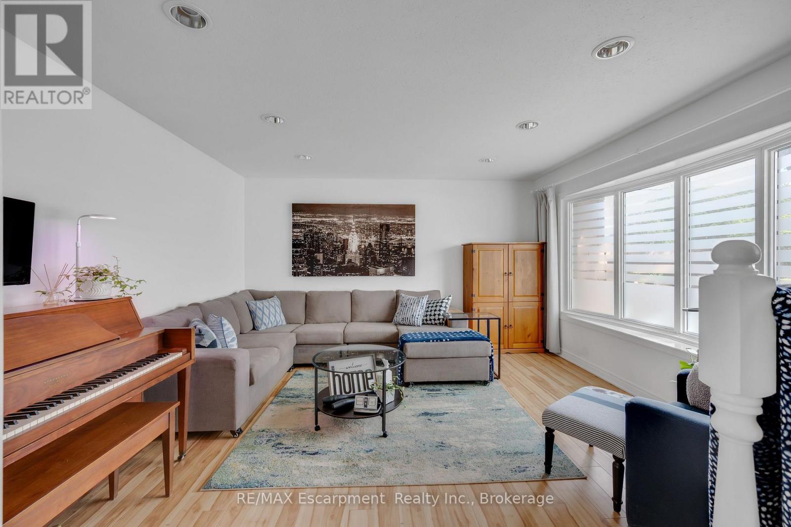 10 GOLDFINCH ROAD - 6