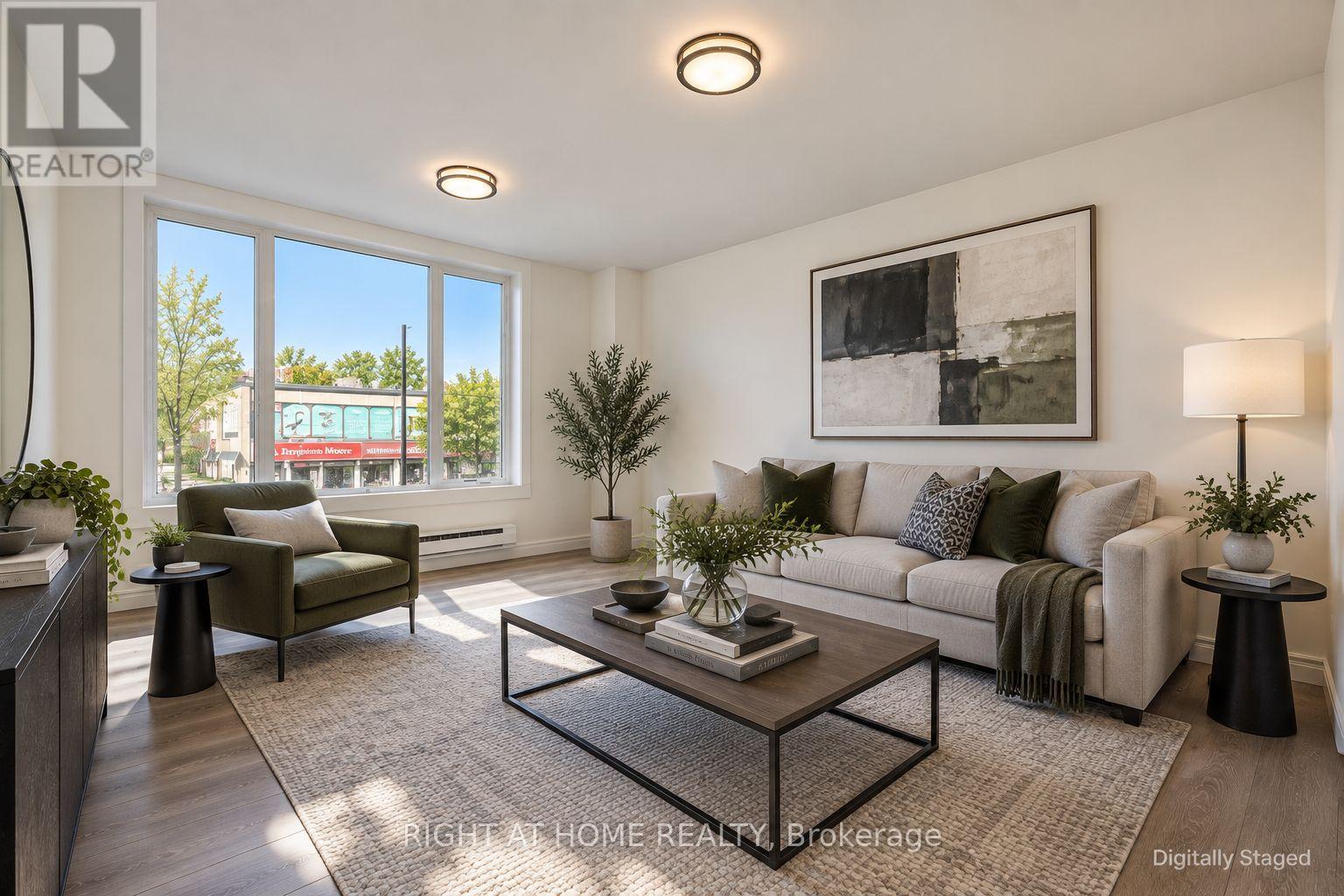 UPPER - 843 DANFORTH AVENUE, Toronto (Blake-Jones)