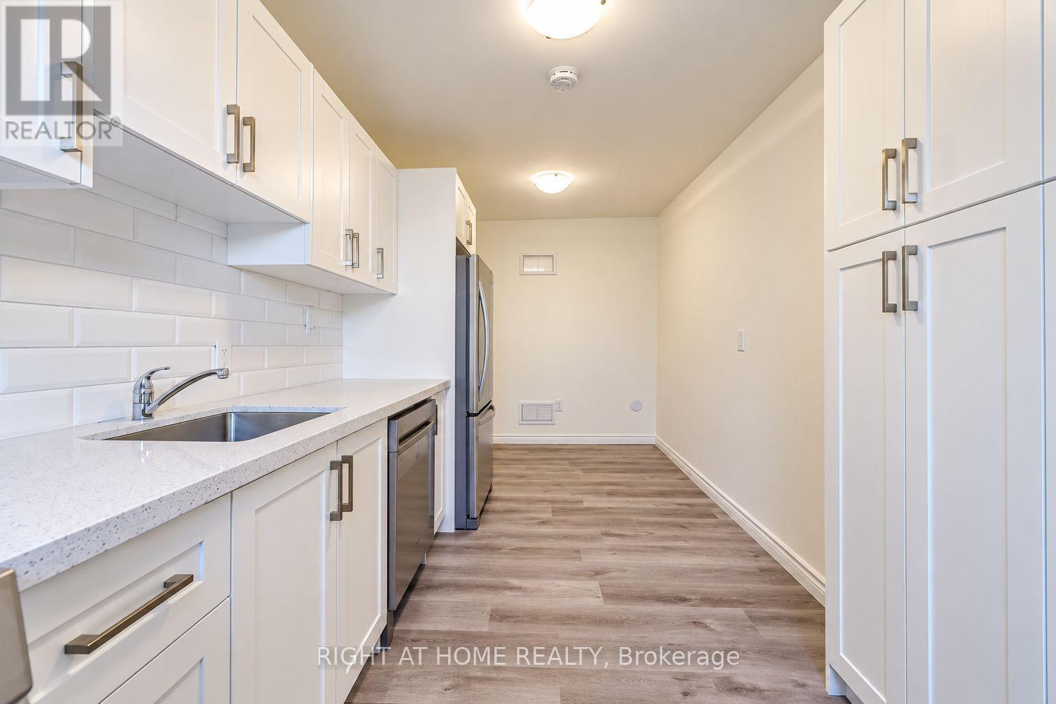 UPPER - 843 DANFORTH AVENUE, Toronto (Blake-Jones) — photo 10