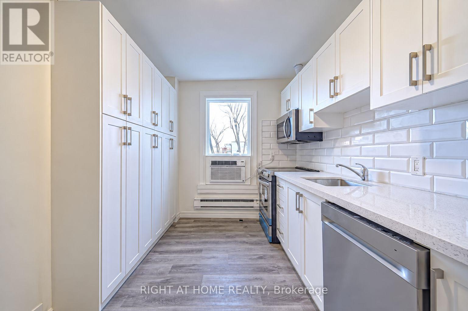 UPPER - 843 DANFORTH AVENUE, Toronto (Blake-Jones) — photo 12