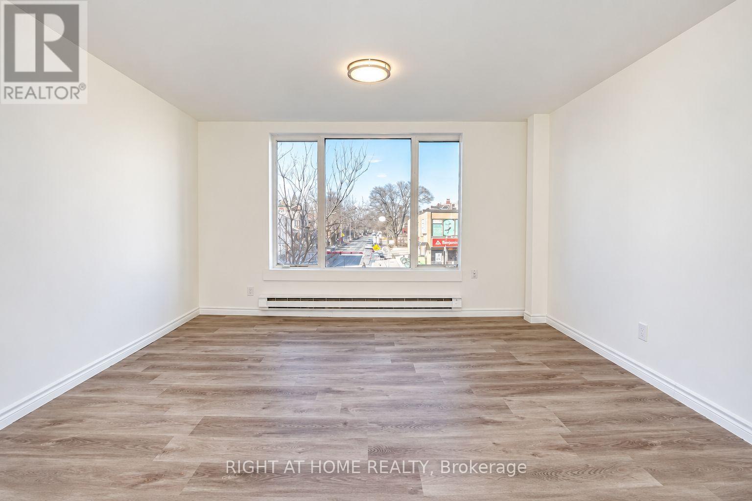 UPPER - 843 DANFORTH AVENUE, Toronto (Blake-Jones) — photo 3