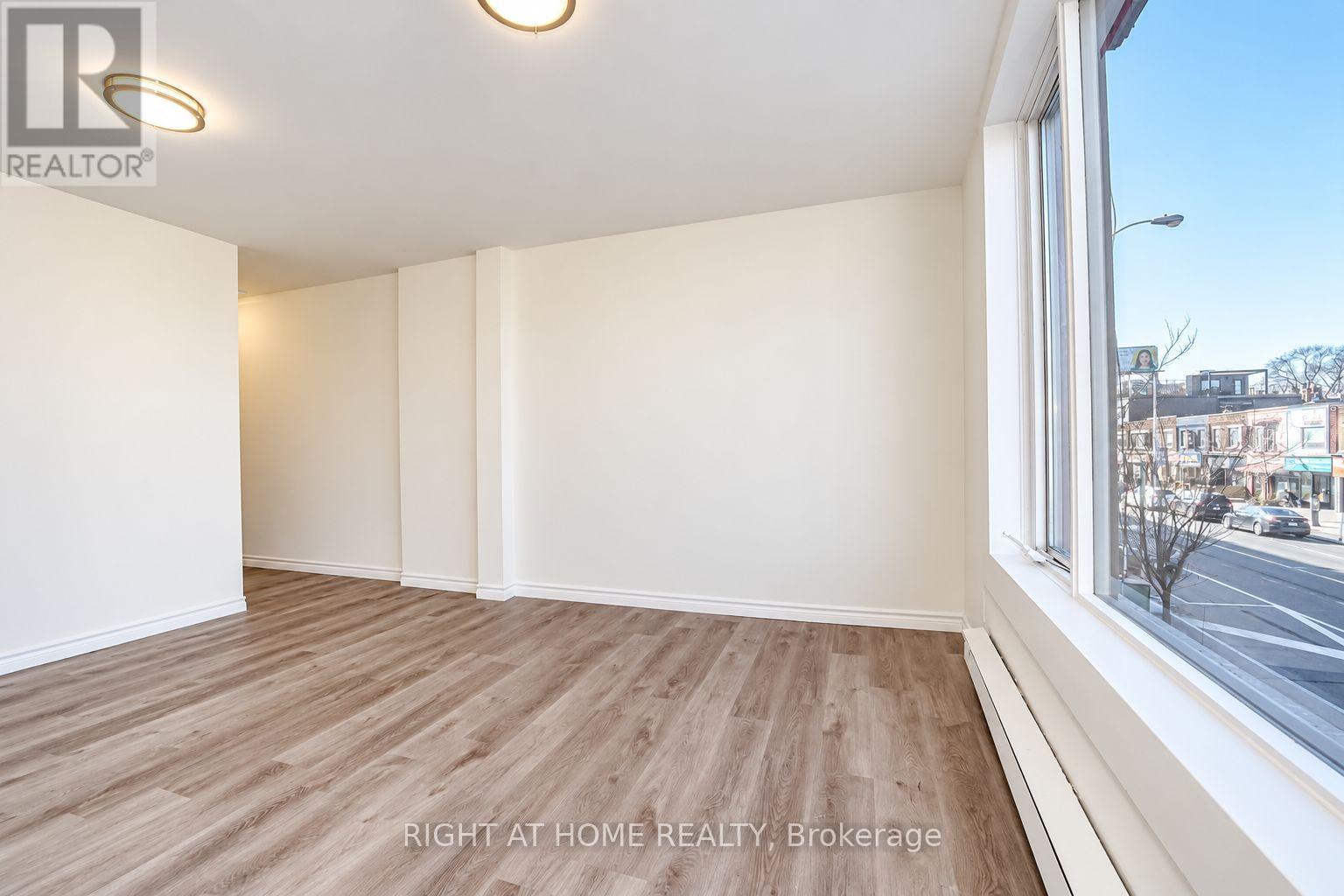 UPPER - 843 DANFORTH AVENUE, Toronto (Blake-Jones) — photo 7