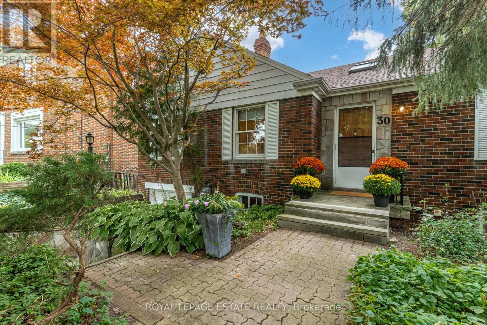 30 BARBARA CRESCENT, Toronto (East York)