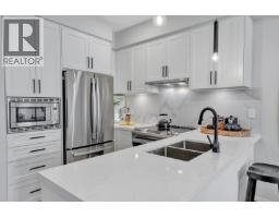 407 12143 223 Street, Maple Ridge, BC V2X4R1 Photo 8