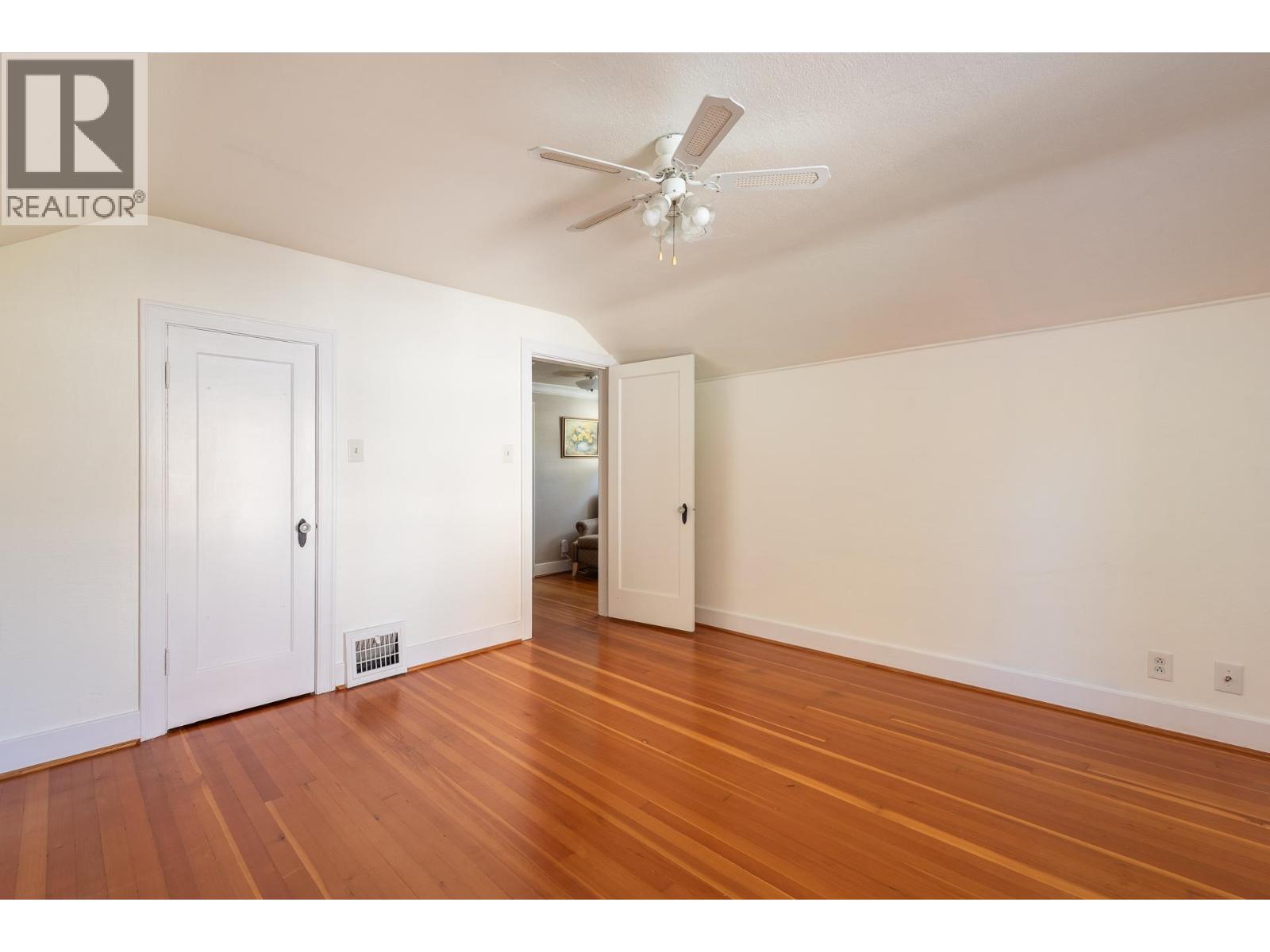 438 FOURTH STREET, New Westminster - Image 1