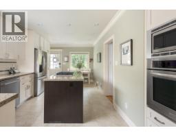 438 Fourth Street, New Westminster, BC V3L2V4 Photo 11