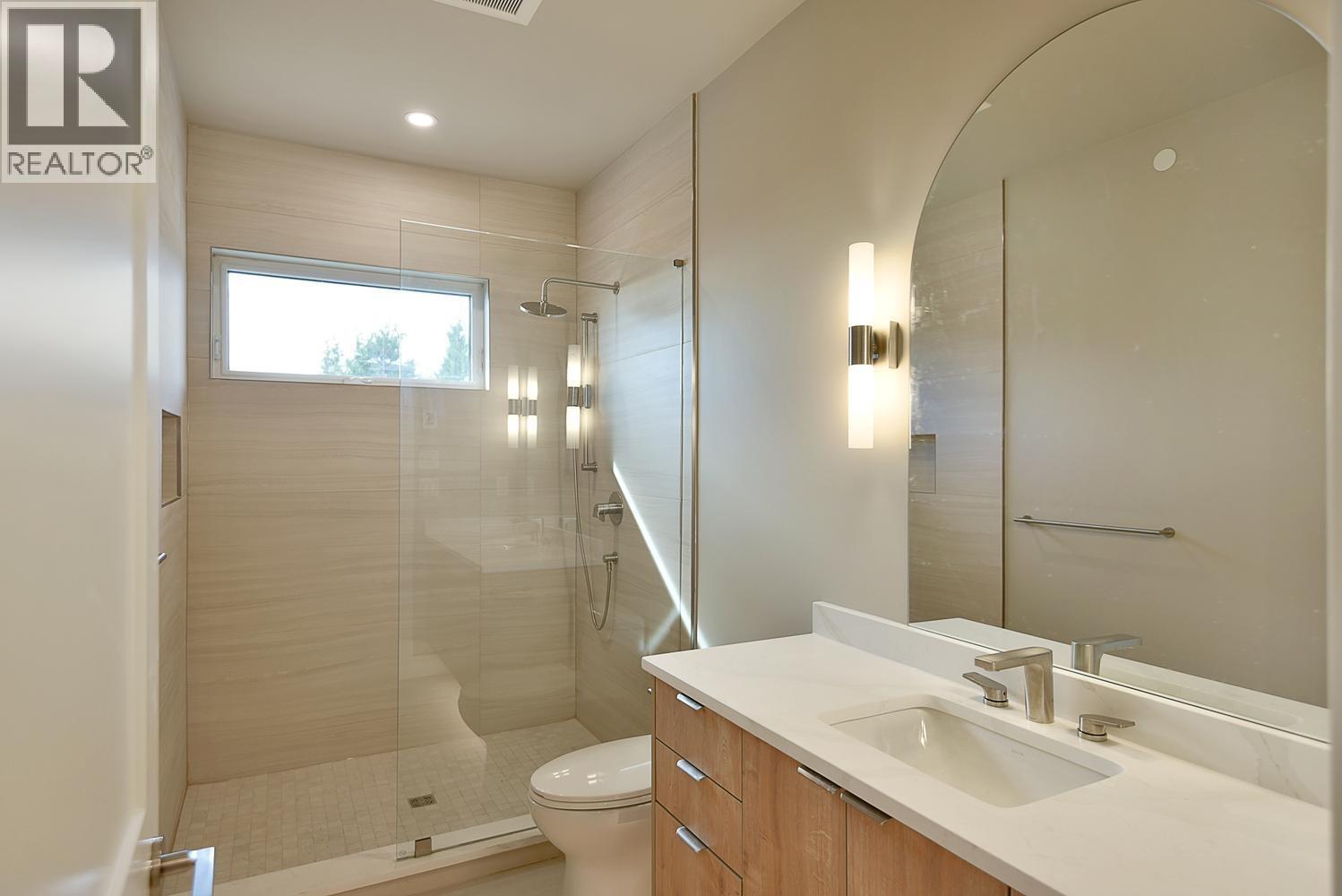 5112 CHAPMAN ROAD, Sechelt
