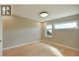 5112 Chapman Road, Sechelt, BC V7Z0G4 Photo 16
