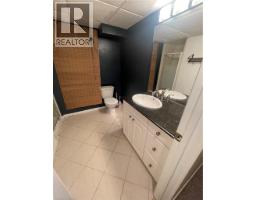 23 Woodsview Avenue, Grimsby, ON L3M3S7 Photo 17