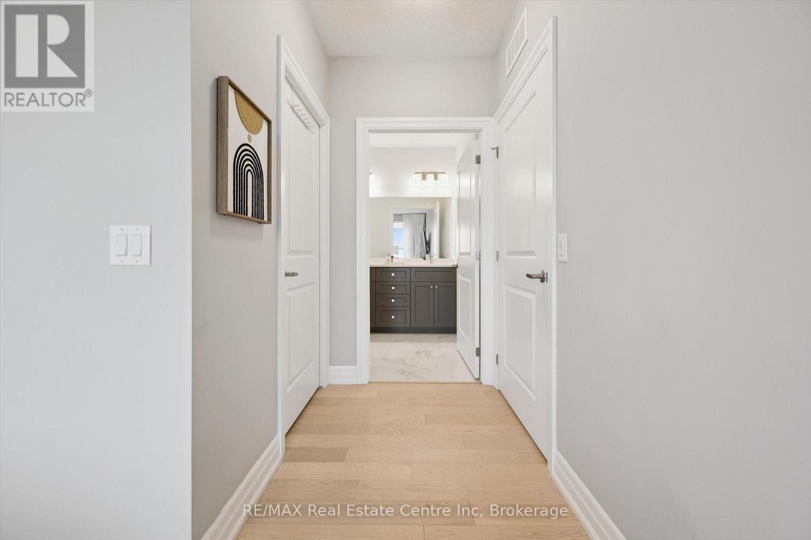 #707 1880 GORDON STREET - 14
