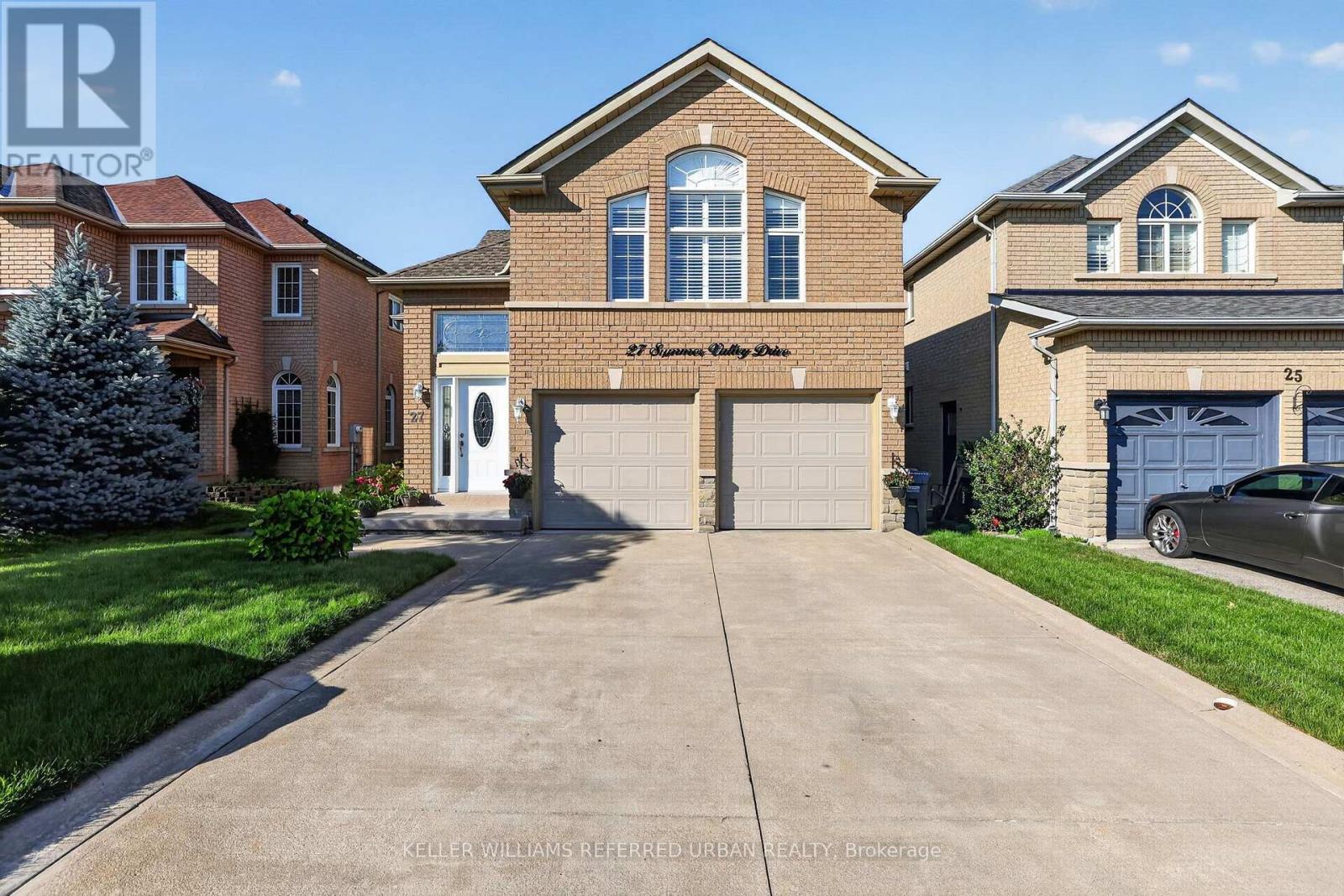 27 SUMMER VALLEY DRIVE, Brampton (Snelgrove)