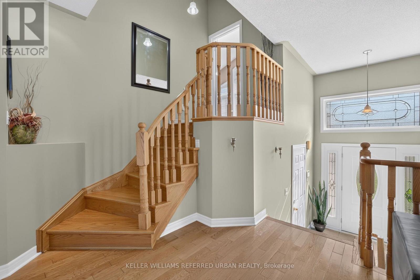 27 SUMMER VALLEY DRIVE, Brampton (Snelgrove) — photo 6