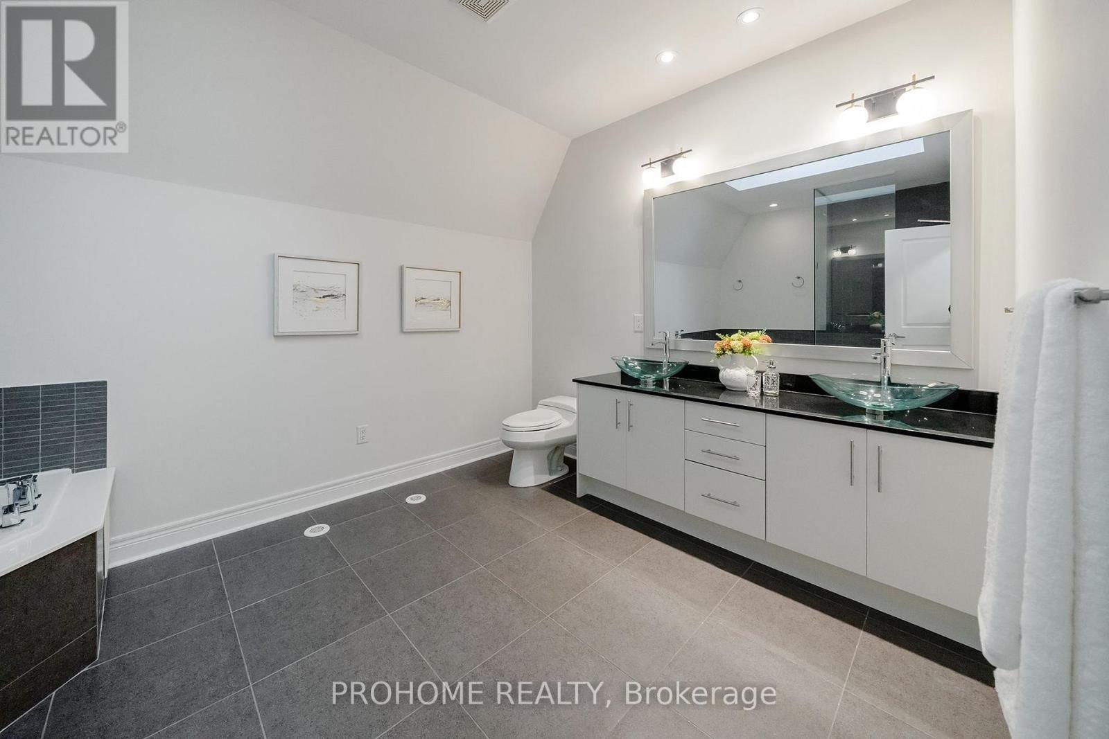 1831 Pagehurst Avenue, Mississauga, ON photo 40