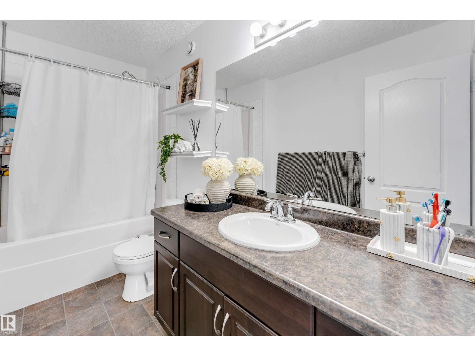 3908 166 AV NW - Image 31