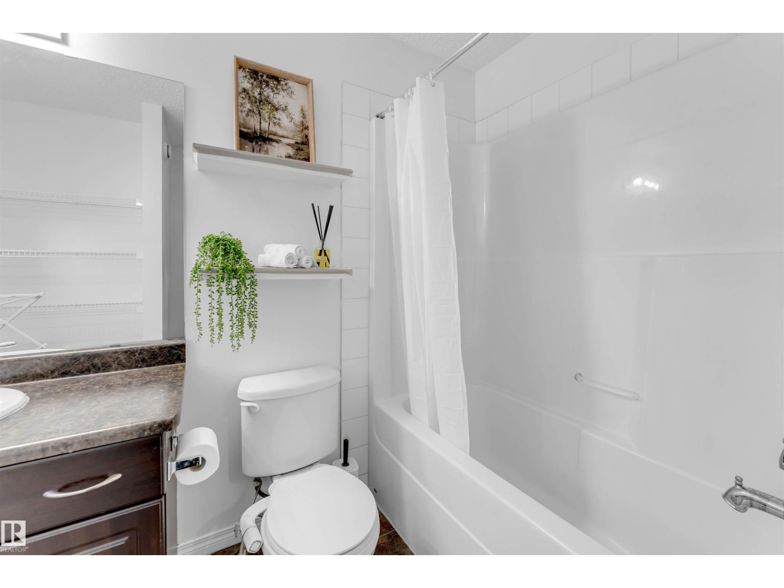 3908 166 AV NW - Image 36