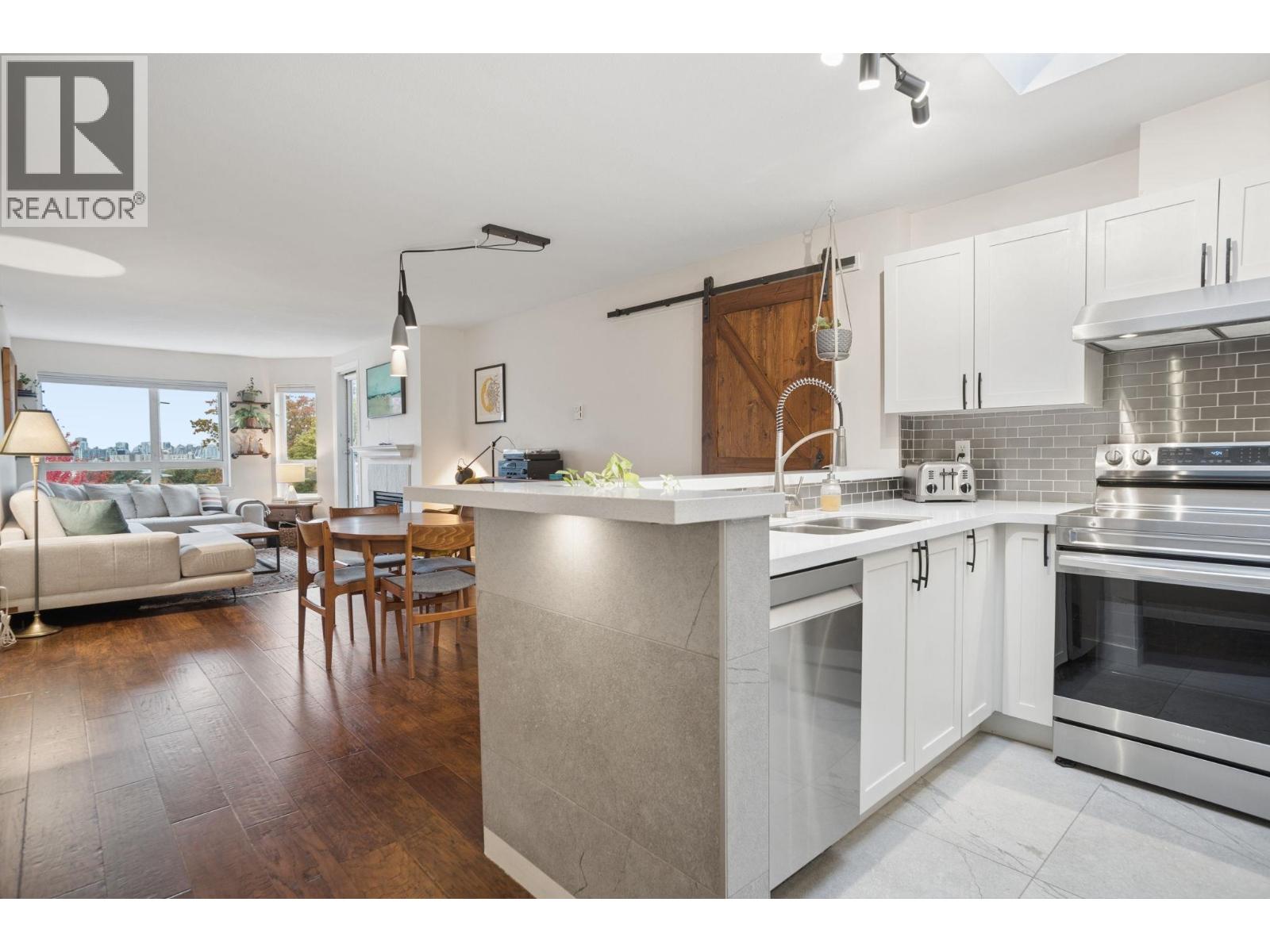 Property for sale at 305 1707 CHARLES STREET