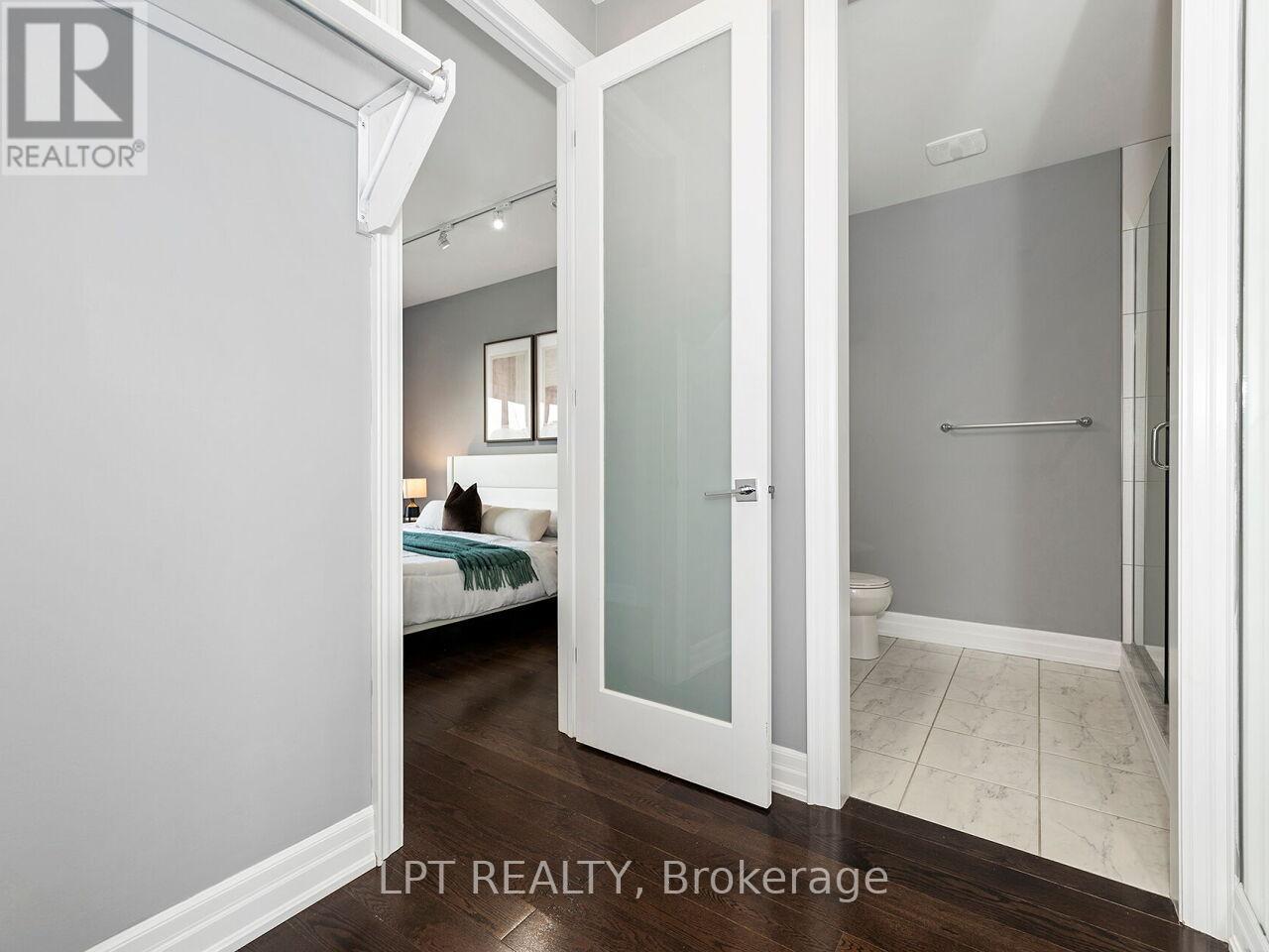 1 DORCHESTER BOULEVARD S - Image 18