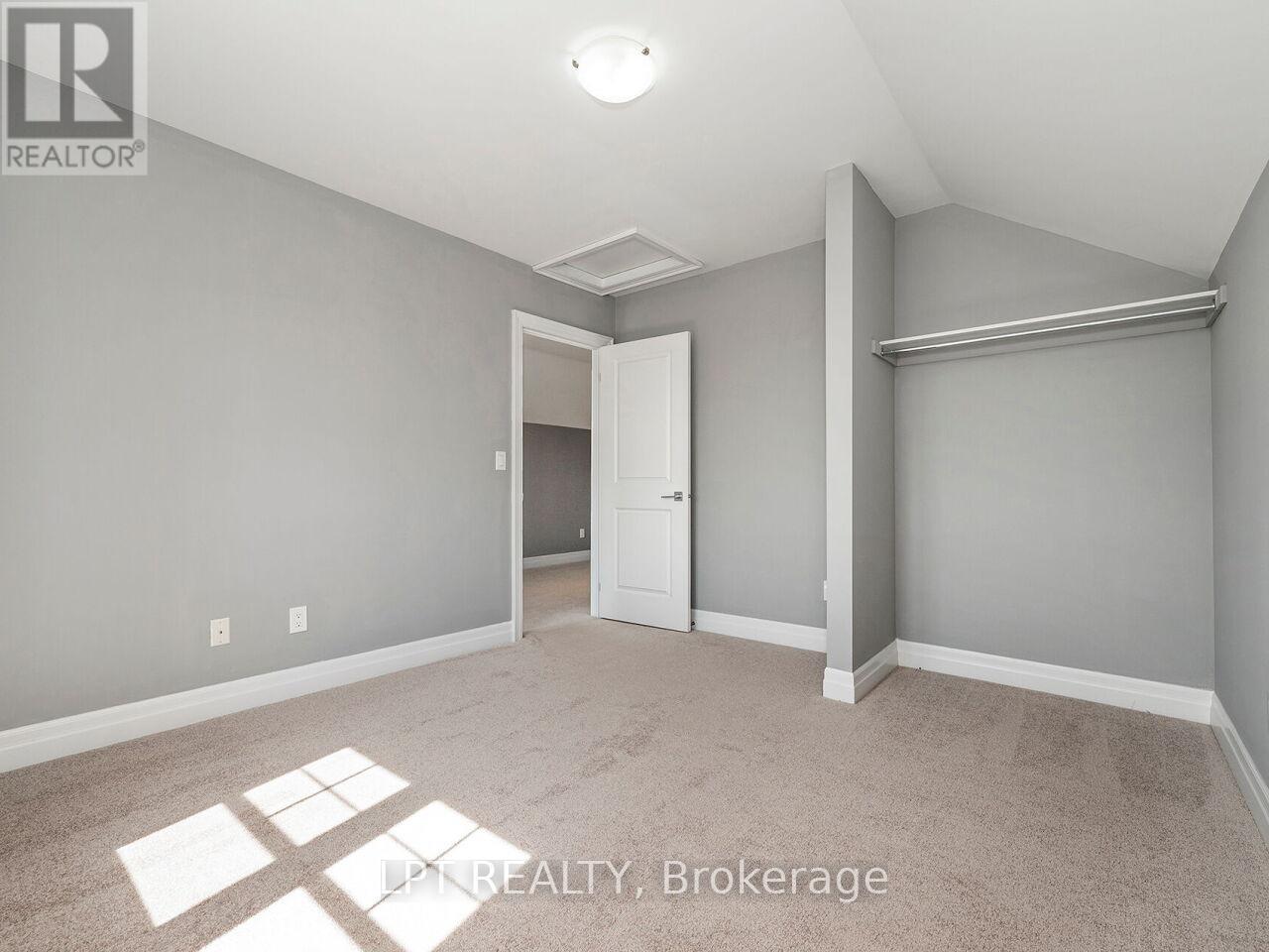 1 DORCHESTER BOULEVARD S - Image 31