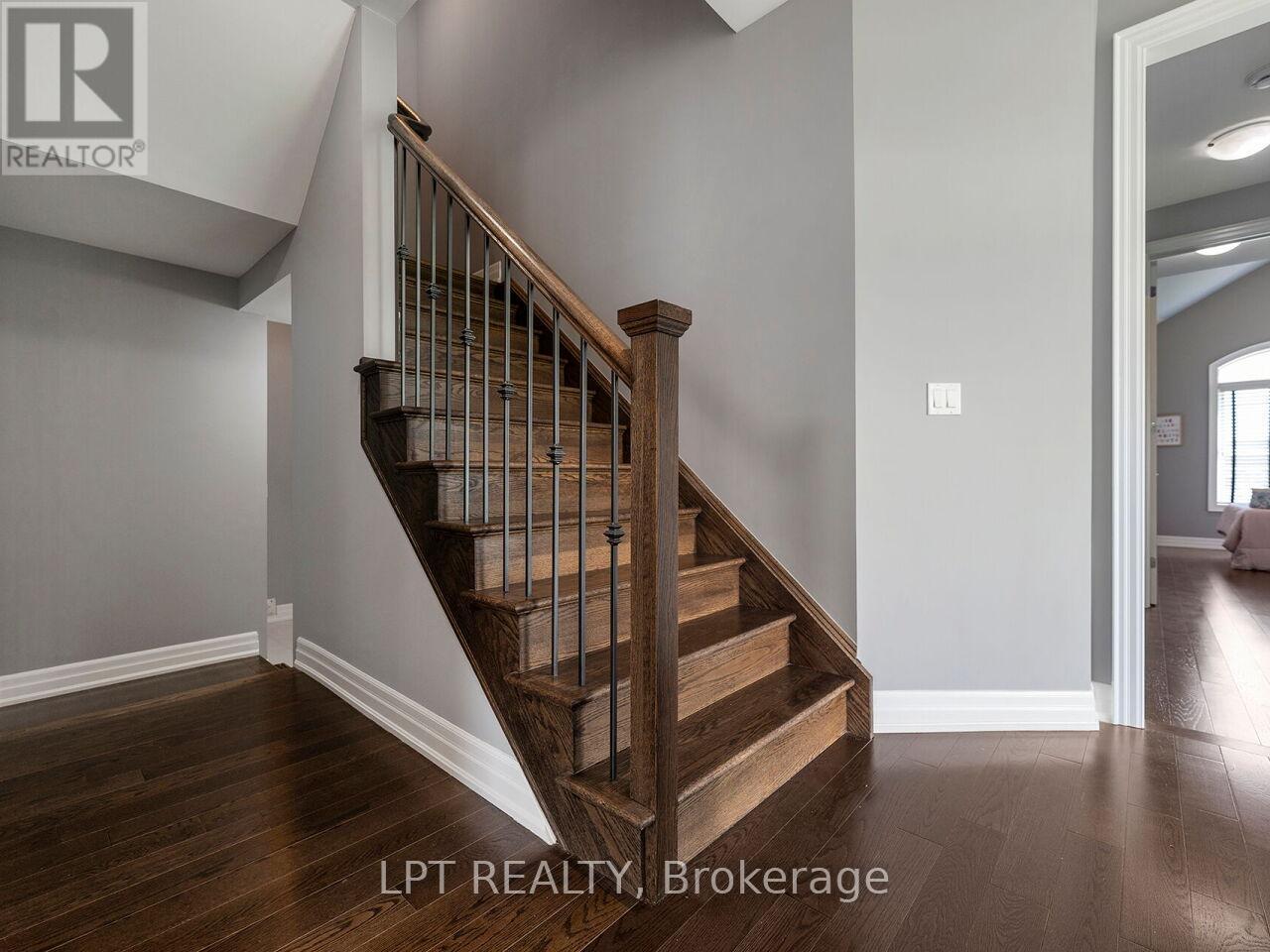 1 DORCHESTER BOULEVARD S - Image 34