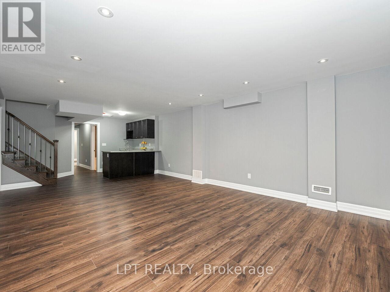 1 DORCHESTER BOULEVARD S - Image 39