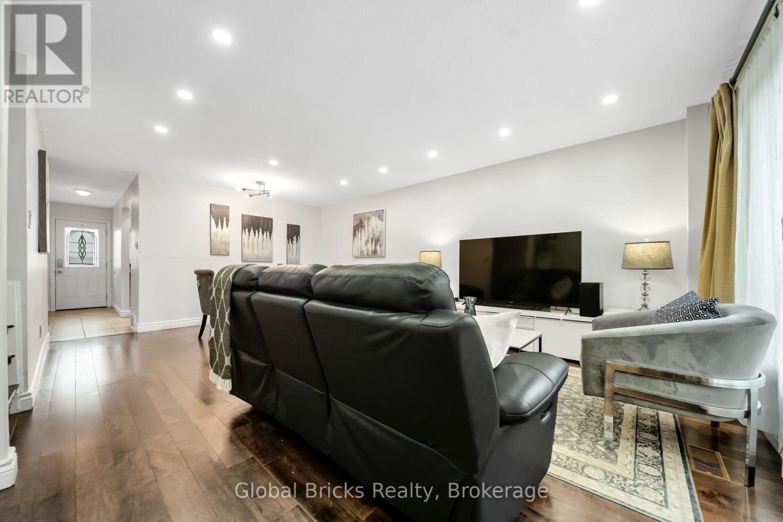 27- 15 Green Valley Drive, Kitchener, ON photo 19