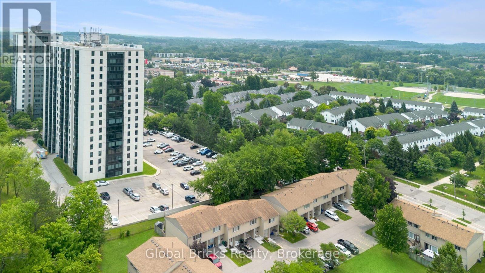27- 15 Green Valley Drive, Kitchener, ON photo 47